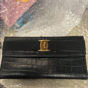 Ferragamo Black Crocodile Embossed Women's Clutch wallet with kiss lock EUC